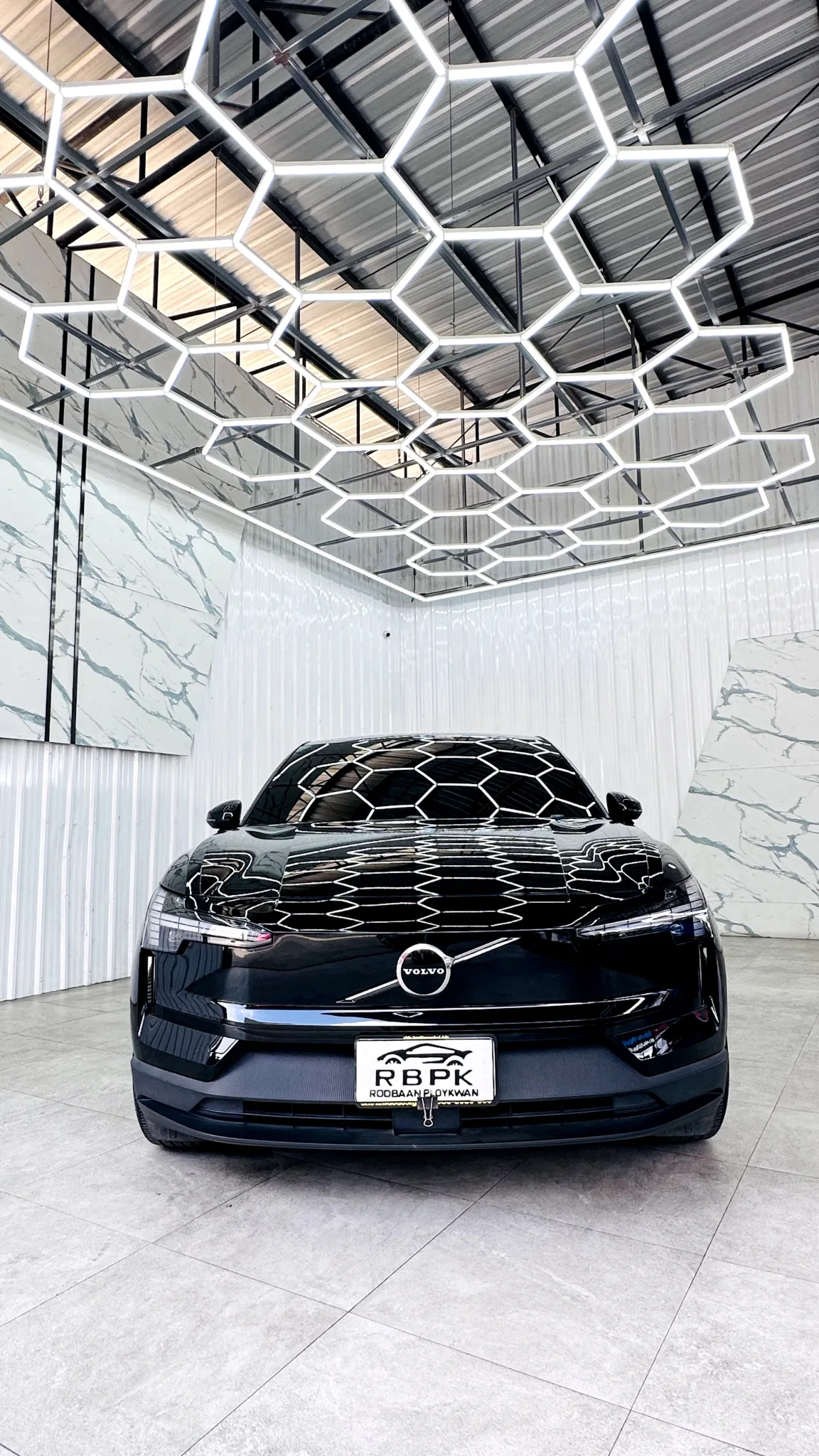 Volvo (วอลโว่) EX30 Core-Single-Motor-Extended-Range (2024) - Image 1